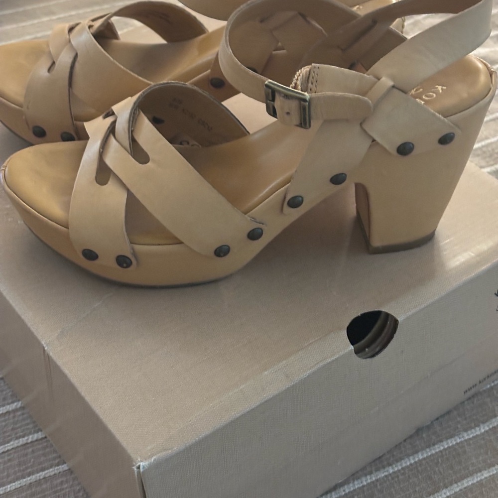 Kork-Ease Clog Sandals in Cream colored - Picture 5 of 8